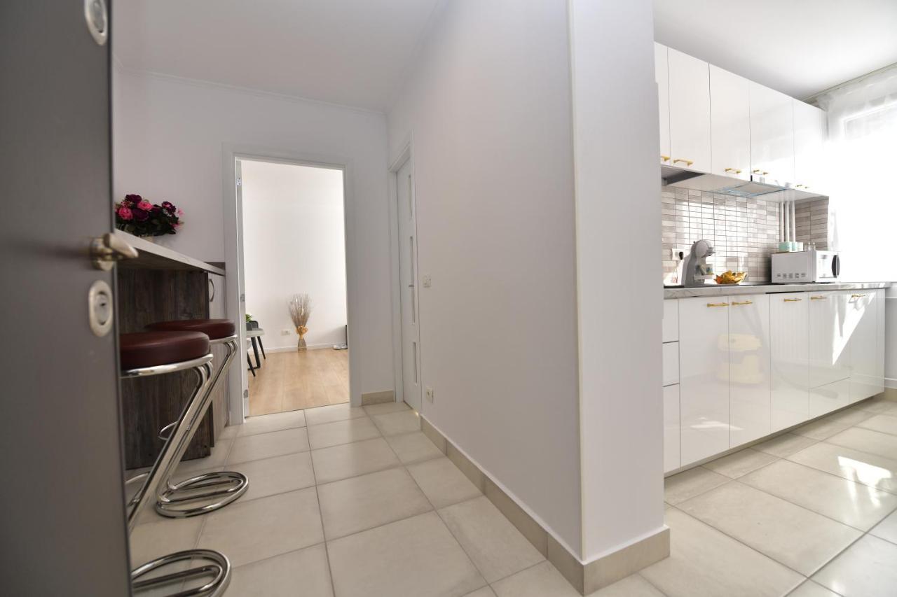 Luxury Studio / M Romancierilor Bucarest Extérieur photo